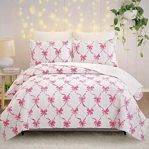 Brand New Pink Bow Quilt Set Size Full/Queen 1 Quilt 2 Pillow Shams