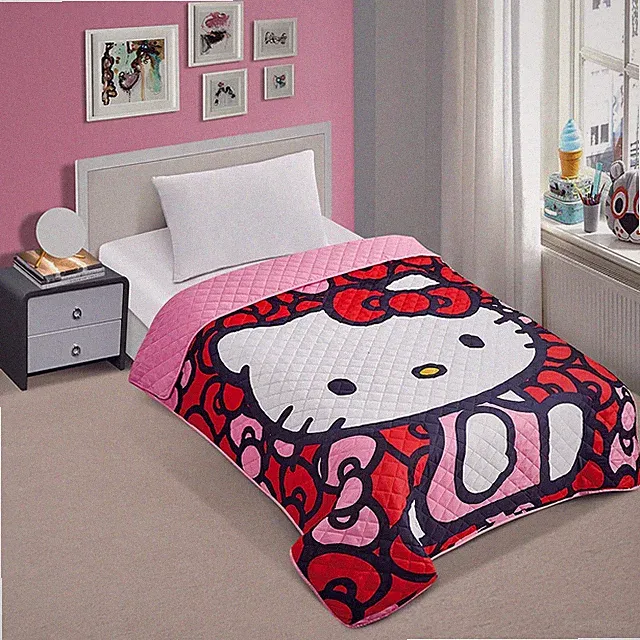 Hello Kitty World of Bows Red Twin Size Quilted Bedspread 55 x 75 Inches