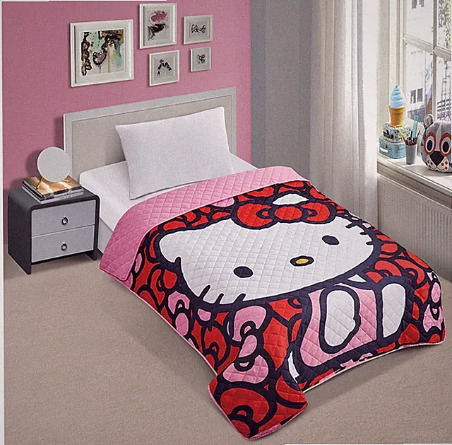 Hello Kitty "World of Bows" Twin Quilted Bedspread Only