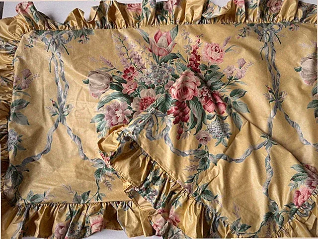 PAIR *New Ralph Lauren EVELYN *KING PILLOW SHAMS CHINTZ Yellow FLORAL Blue BOW
