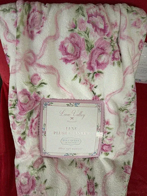 Pink Floral Bow Blanket Full/Queen