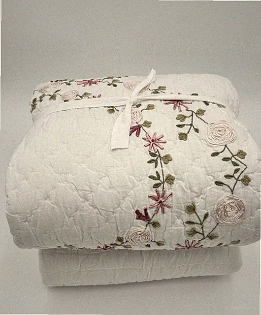 Pottery Barn LoveShackFancy Bow Embellished Quilt ~ Full/Queen ~ READ