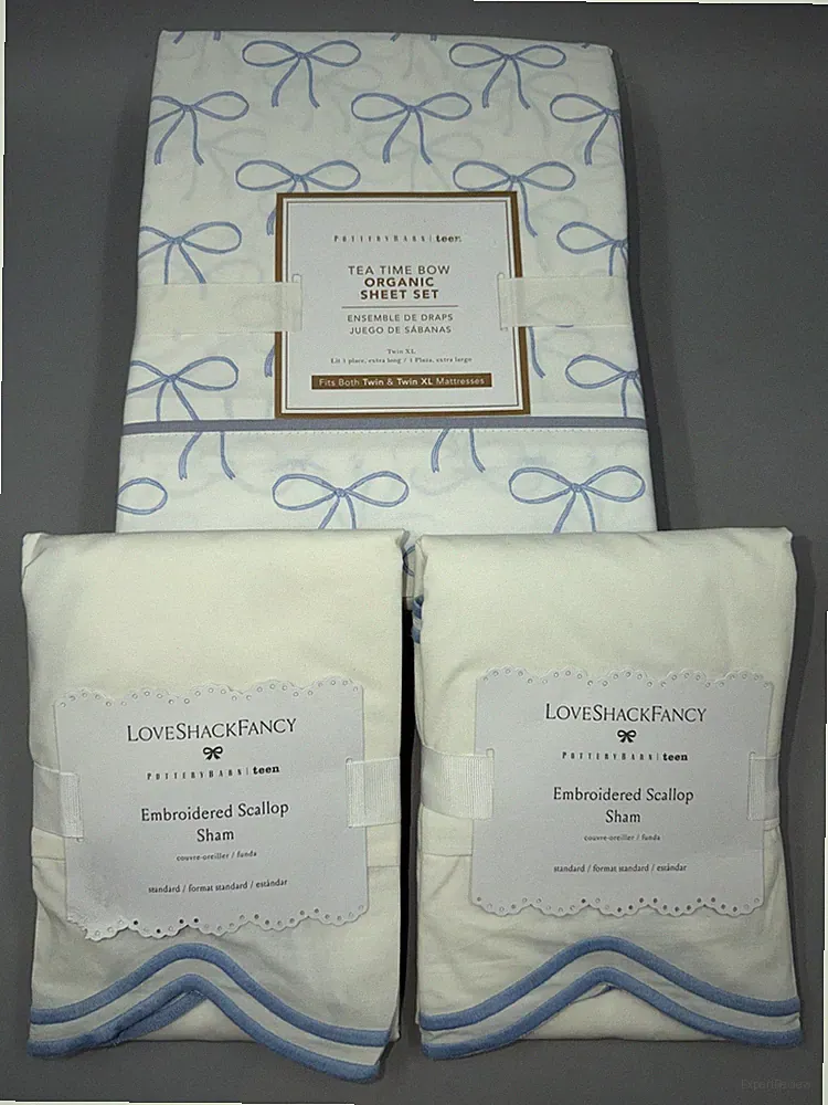 Pottery Barn- Tea Time Bow- Sheet Set + 2 Shams- TWIN/TWIN XL - Blue