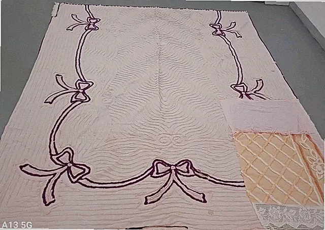 vintage pink chenille bedspread dark purple bow Pattern 98 X 72